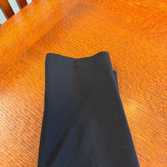 Kendall & Kylie  size Medium Black Leggings with Tapered Fit - Picture 7 of 7